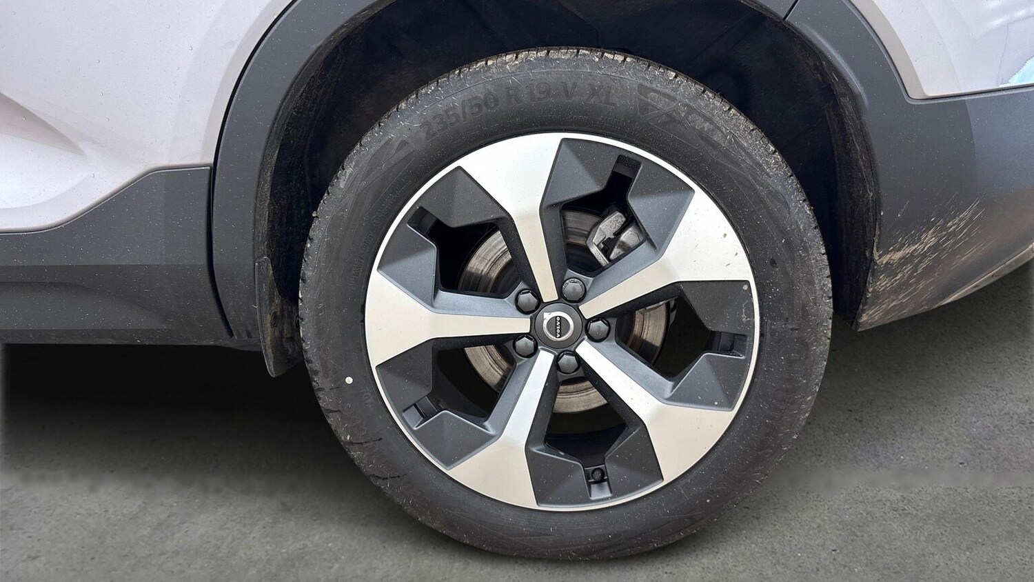 Used Volvo XC40 2025 for sale - 77715398: Photo 6