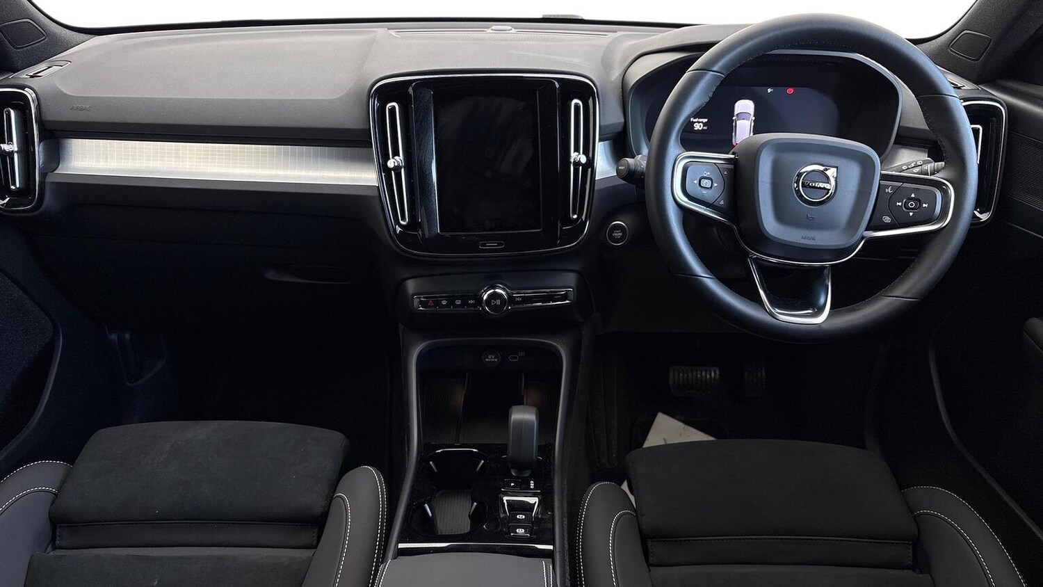 Used Volvo XC40 2025 for sale - 77715398: Photo 8