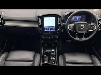 Used Volvo XC40 2023 for sale - 78670732: Photo