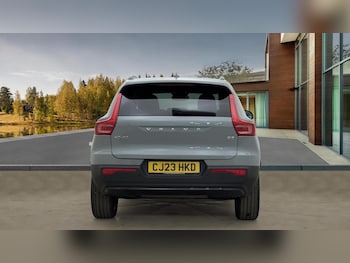 Used Volvo XC40 2023 for sale - 76422387: Photo