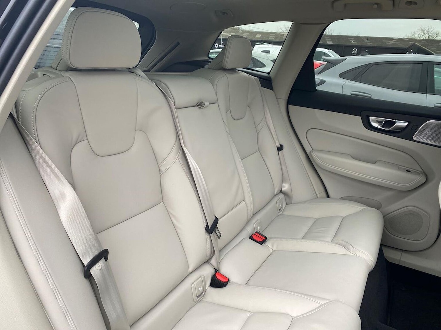 Used Volvo XC60 2025 for sale - 77901618: Photo 16