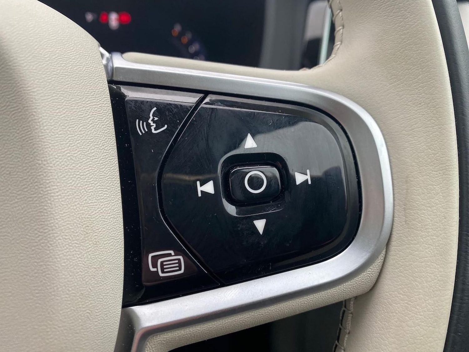 Used Volvo XC60 2025 for sale - 77901618: Photo 26