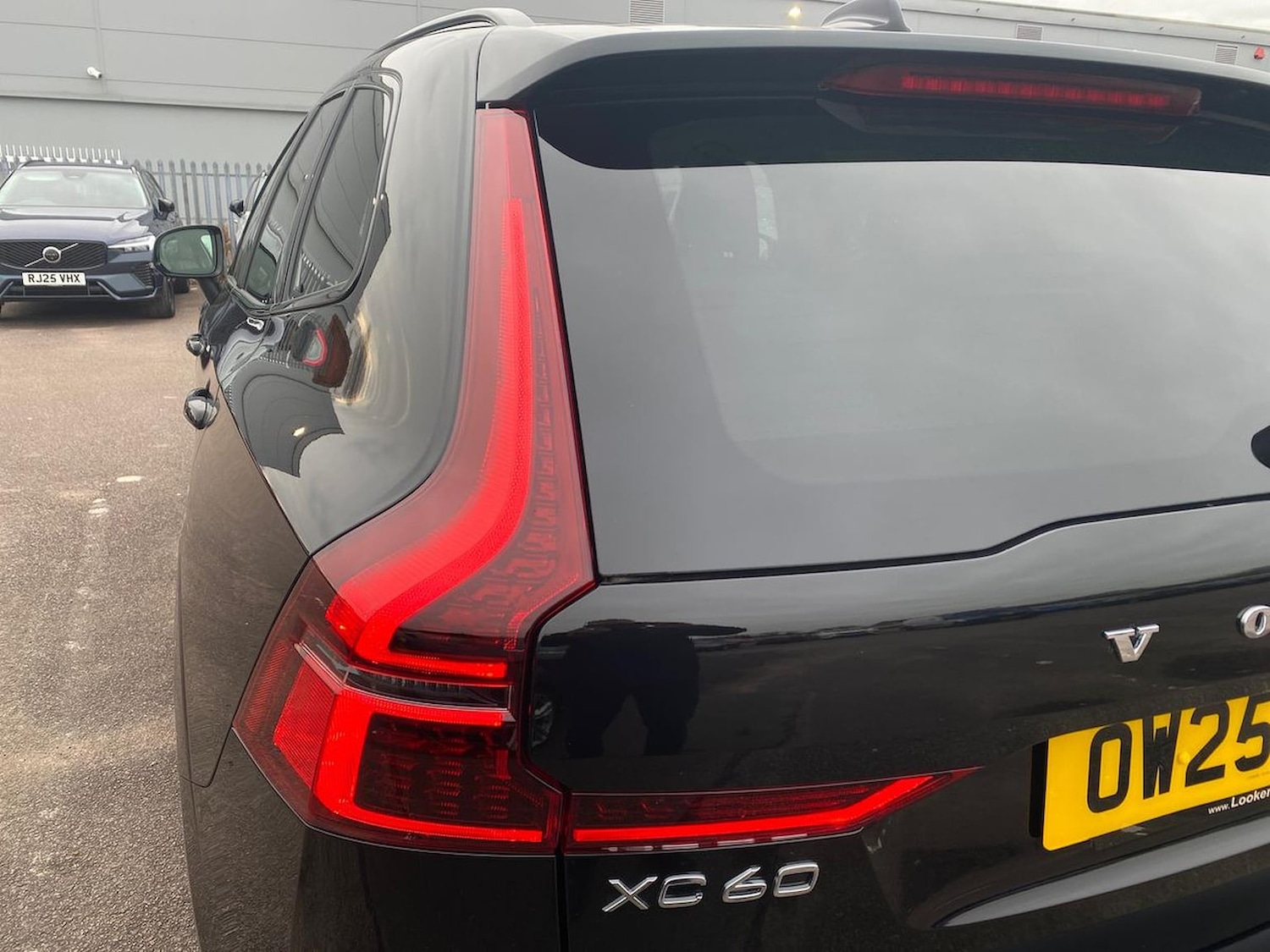 Used Volvo XC60 2025 for sale - 77901618: Photo 36