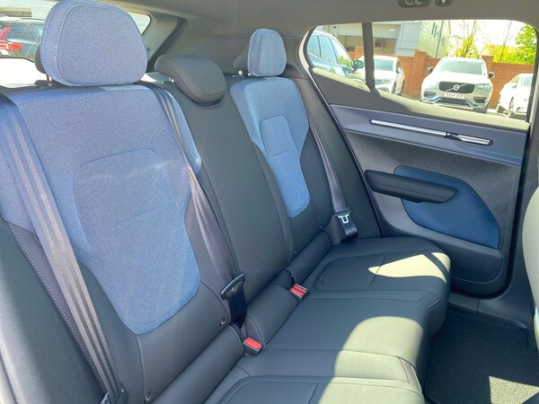 Used Volvo EX30 2025 for sale - 75505235: Photo 16