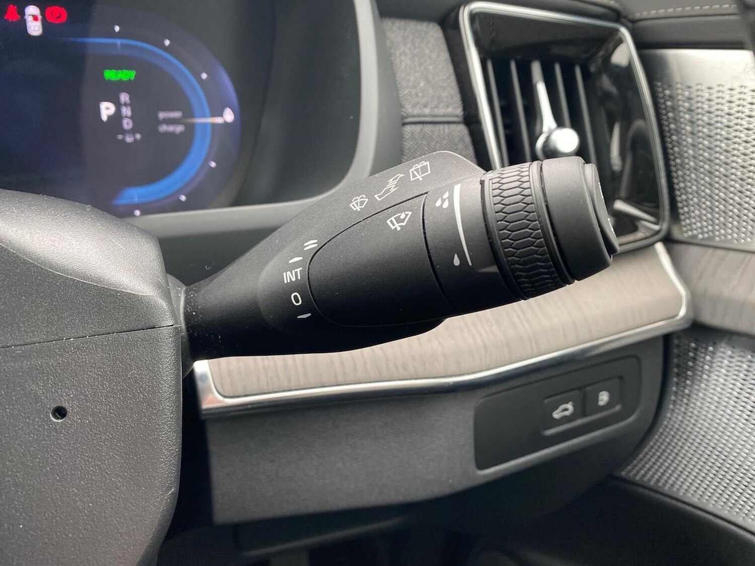 Used Volvo XC90 2025 for sale - 77802101: Photo 28