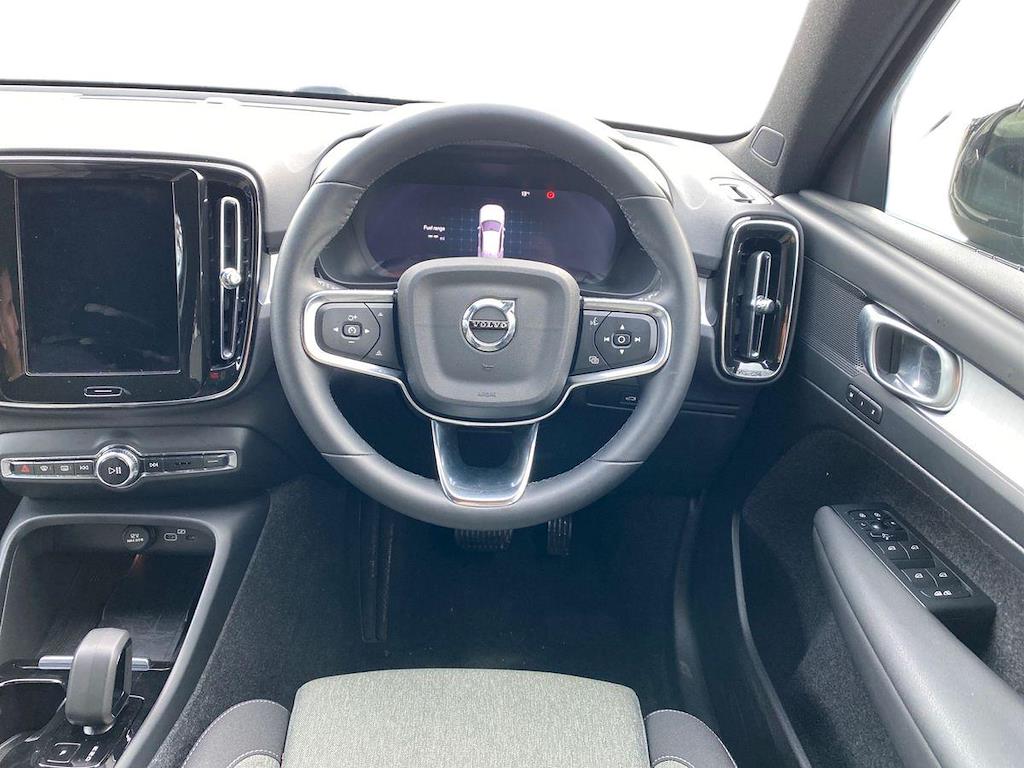 Used Volvo XC40 2024 for sale - 76543045: Photo 11