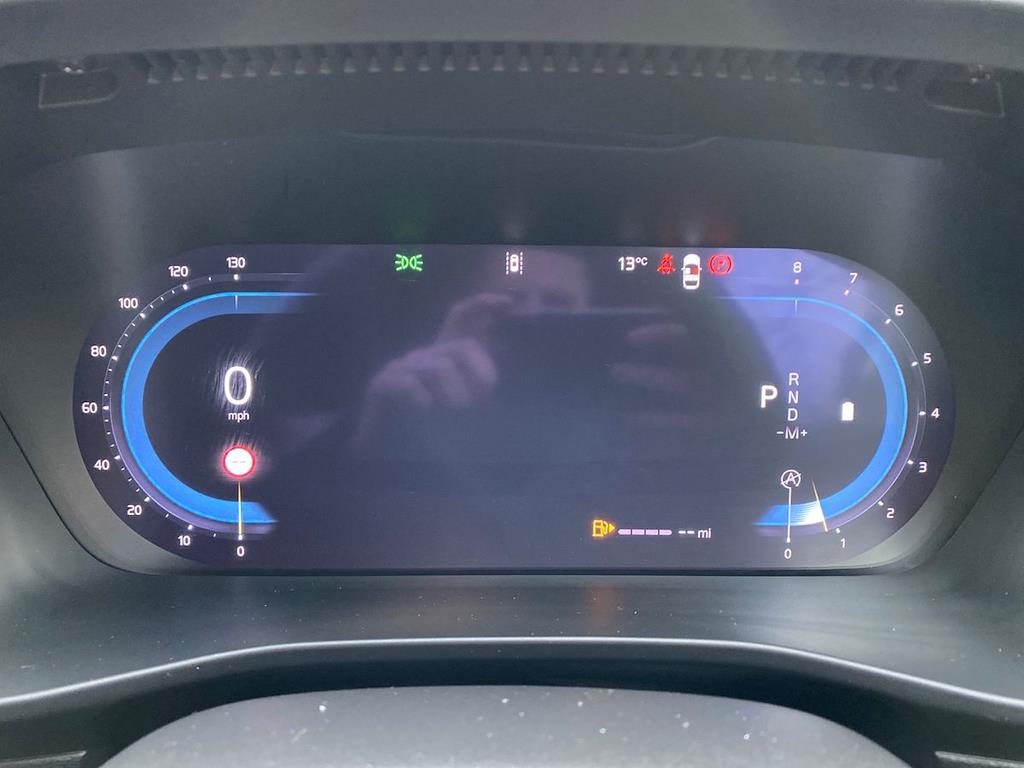 Used Volvo XC40 2024 for sale - 76543045: Photo 12