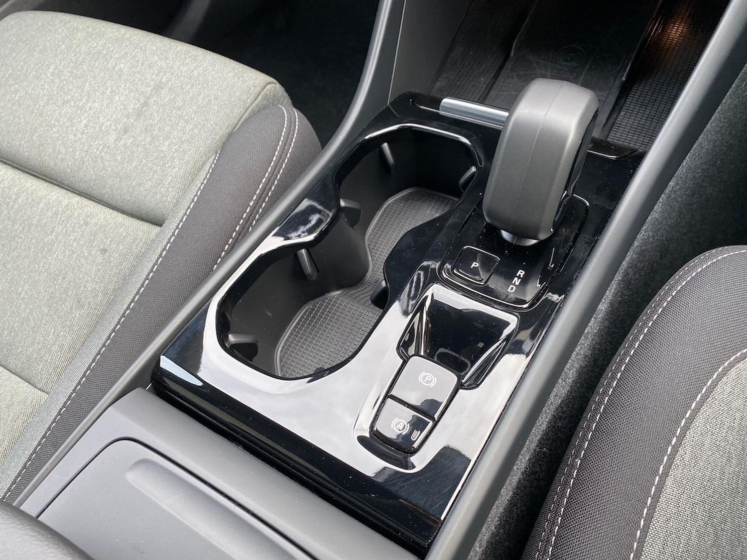 Used Volvo XC40 2024 for sale - 76543045: Photo 15