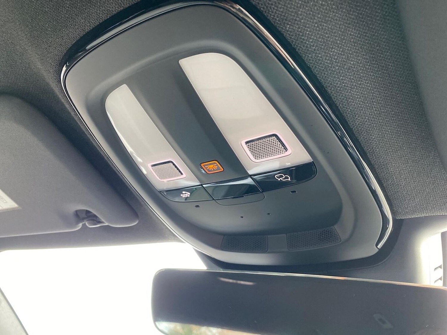 Used Volvo XC40 2024 for sale - 76543045: Photo 16