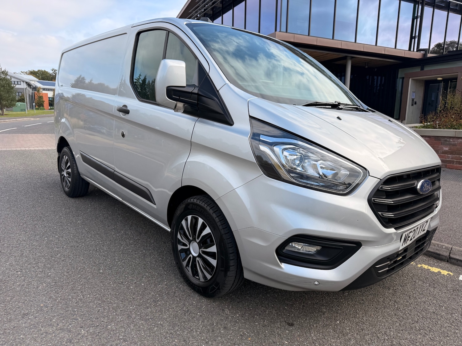 Used Ford Transit Custom 2020 for sale - 76243877: Photo 1