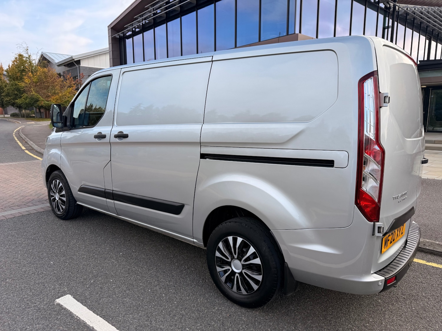 Used Ford Transit Custom 2020 for sale - 76243877: Photo 10