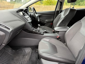 Used Ford Focus 2015 for sale - 75653035: Photo