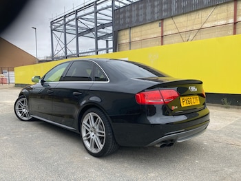Used Audi A4 2010 for sale - 75718526: Photo