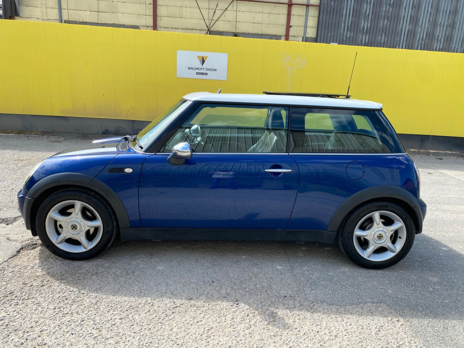 MINI Hatch 2004 (04) - Mini 1.6 Cooper 3dr - Image 25