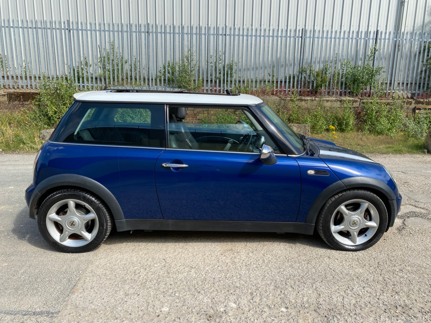 MINI Hatch 2004 (04) - Mini 1.6 Cooper 3dr - Image 27
