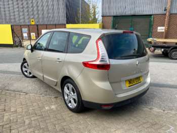 Used Renault Grand Scenic 2011 for sale - 74531783: Photo