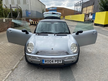 Used MINI Hatch 2004 for sale - 75718569: Photo