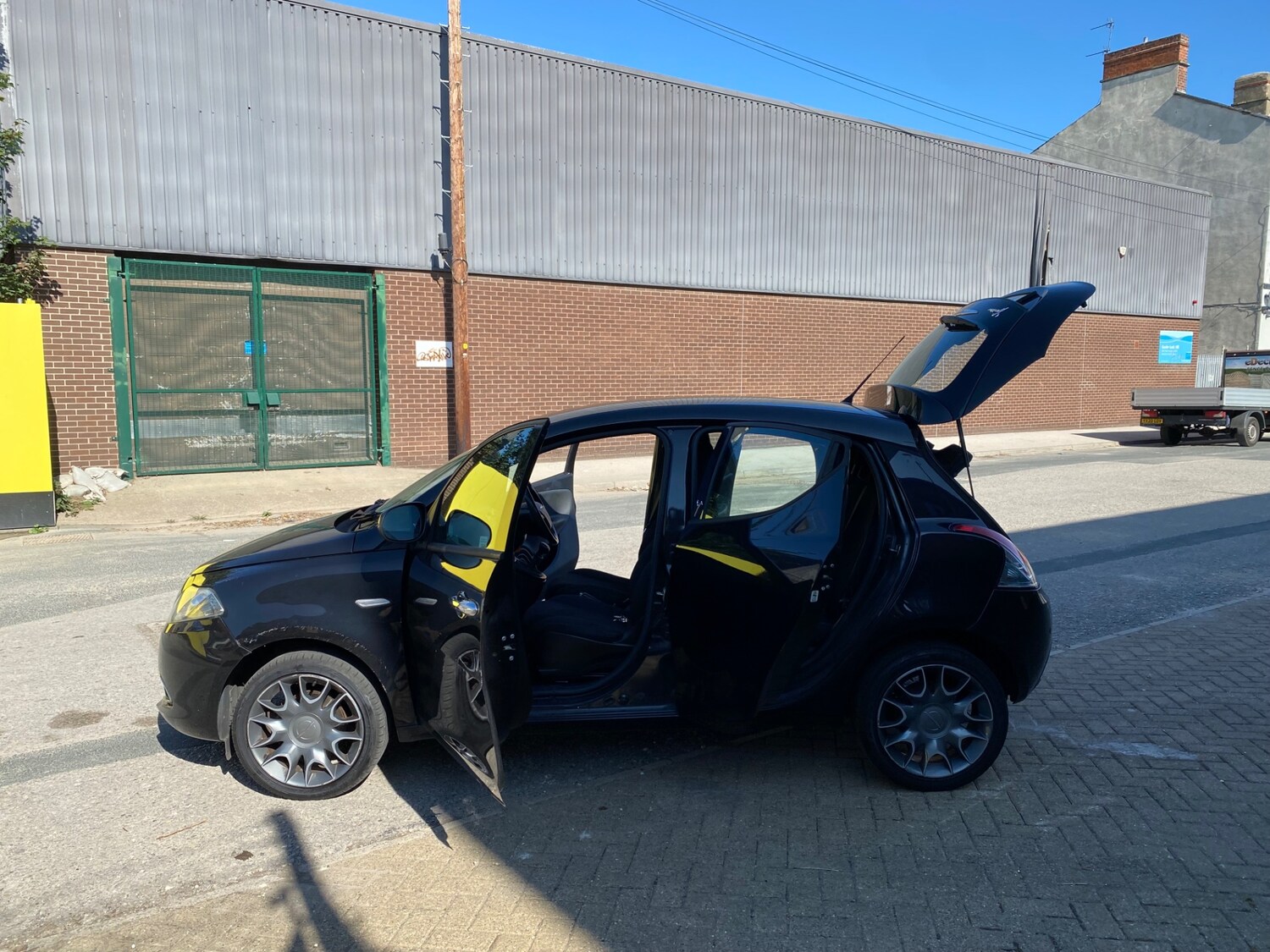 Vehicle 29