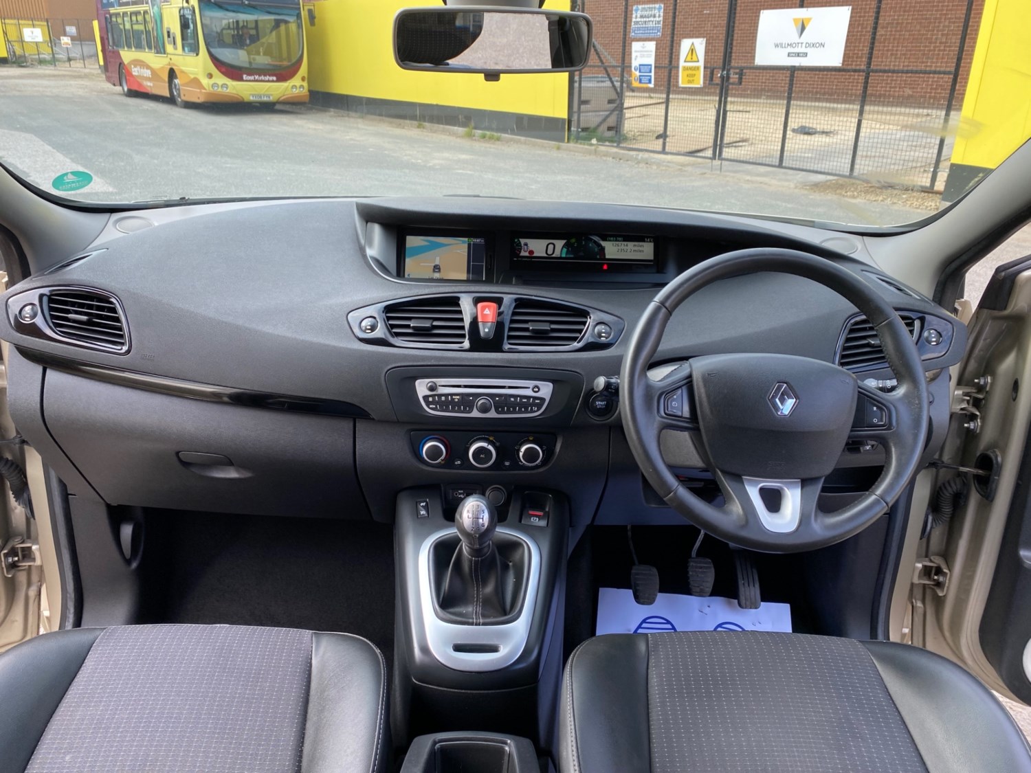Renault Grand Scenic 2011 (11) - 1.5 dCi 110 Dynamique TomTom 5dr - Image 16