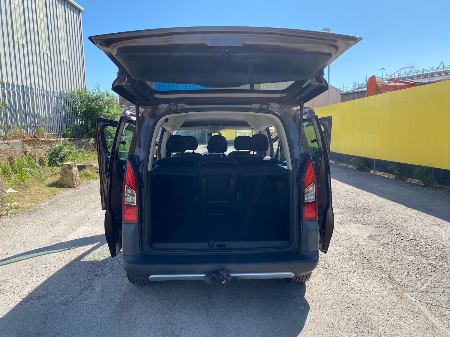 Vehicle 14