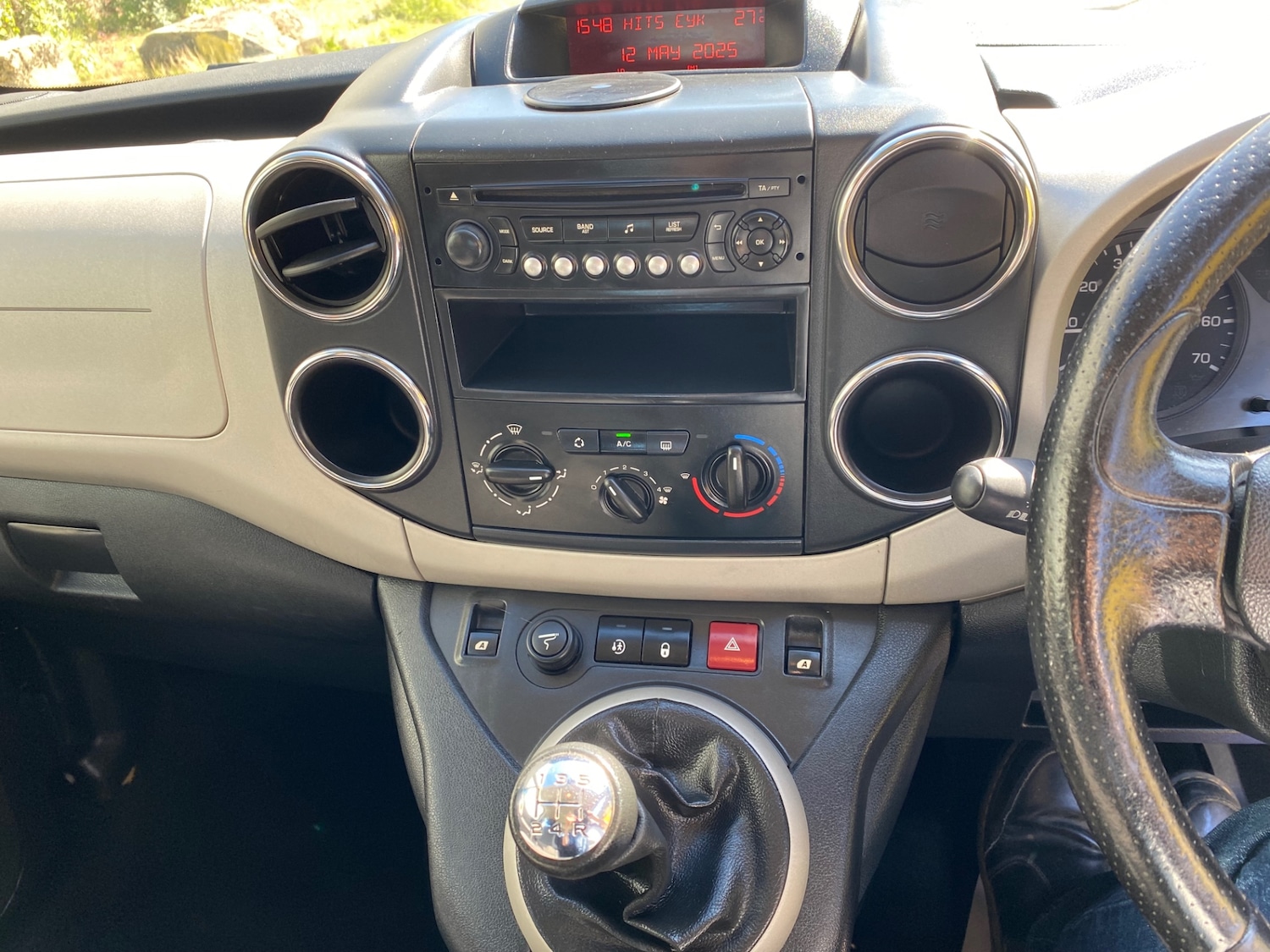 Vehicle 33