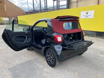 Used smart fortwo 2019 for sale - 75429030: Photo