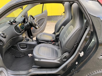 Used smart fortwo 2019 for sale - 75429030: Photo
