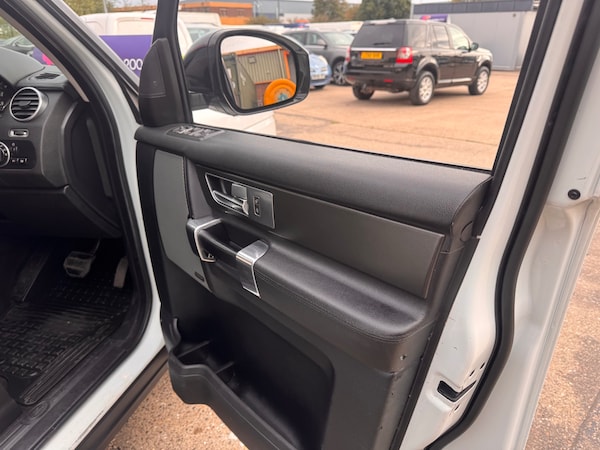 Used Land Rover Discovery 2014 for sale - 76302608: Photo 15