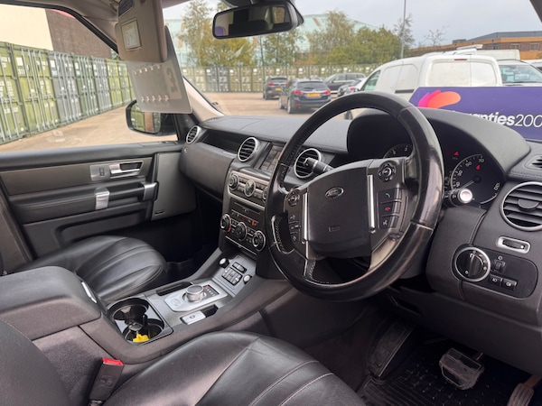 Used Land Rover Discovery 2014 for sale - 76302608: Photo 16