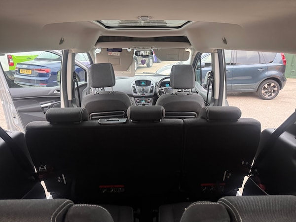 Used Ford Grand Tourneo Connect 2016 for sale - 76304580: Photo 11