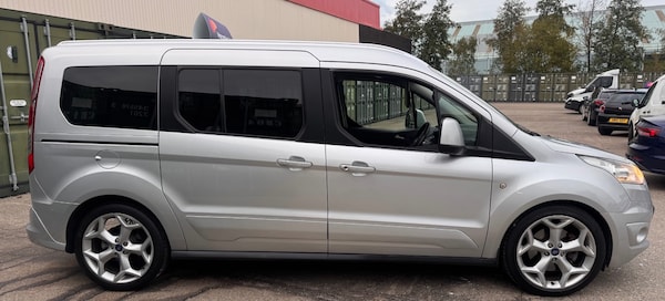 Used Ford Grand Tourneo Connect 2016 for sale - 76304580: Photo 8