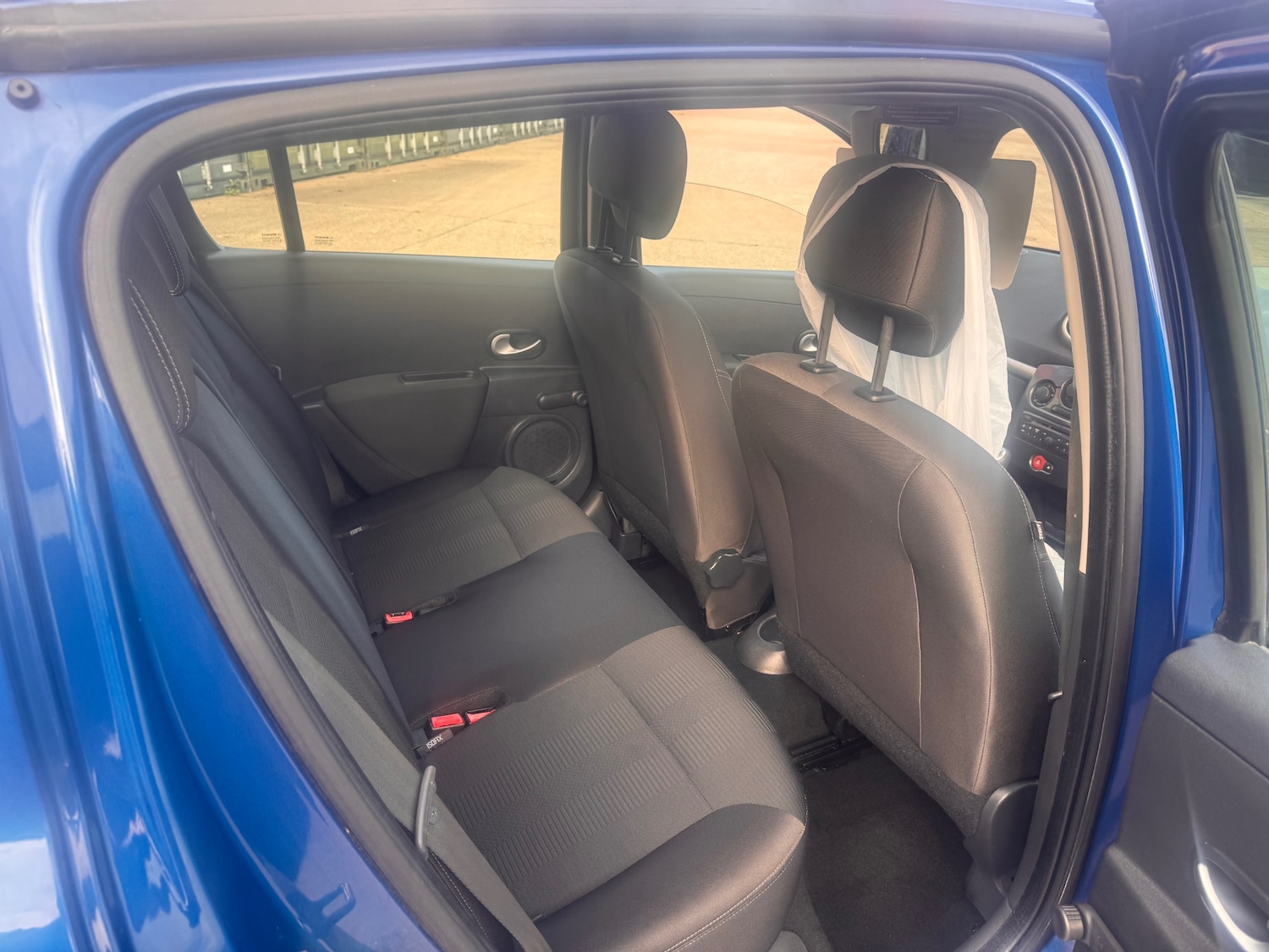 Used Renault Clio 2011 for sale - 76218762: Photo 10