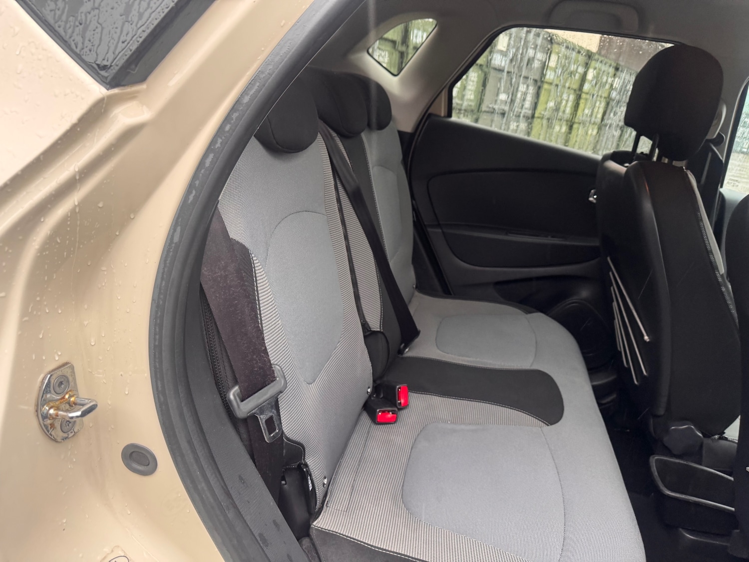 Used Renault Captur 2013 for sale - 77880822: Photo 11