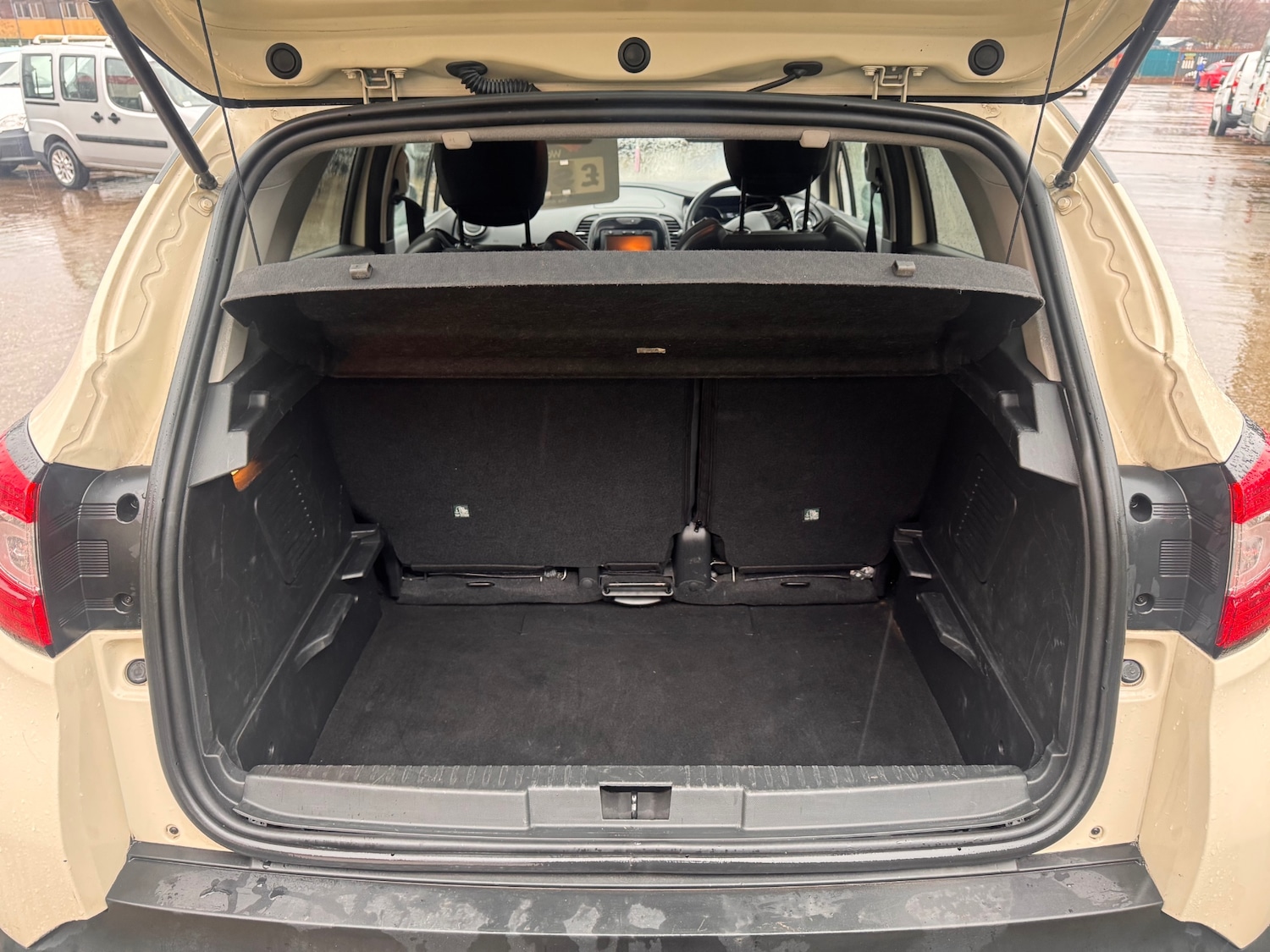 Used Renault Captur 2013 for sale - 77880822: Photo 9