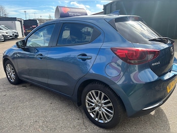 Used Mazda Mazda2 2022 for sale - 77930561: Photo