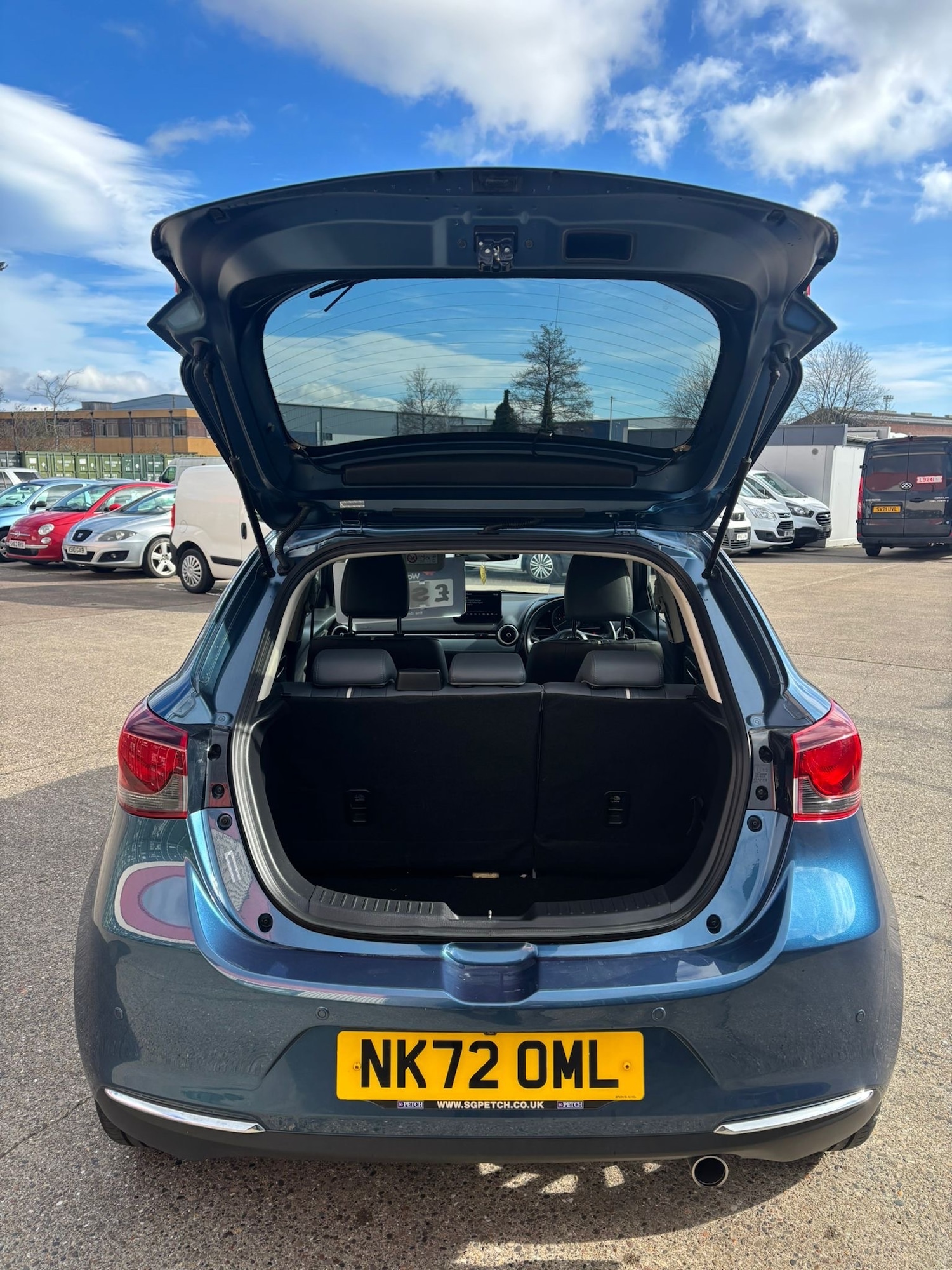 Used Mazda Mazda2 2022 for sale - 77930561: Photo 8