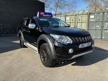 Used Mitsubishi L200 2017 for sale - 74764134: Photo