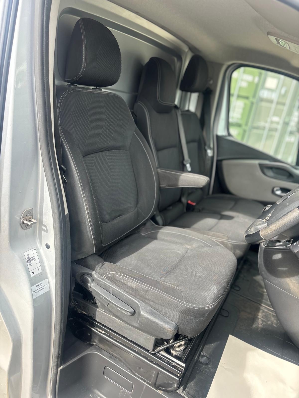 Used Renault Trafic 2018 for sale - 78040519: Photo 12