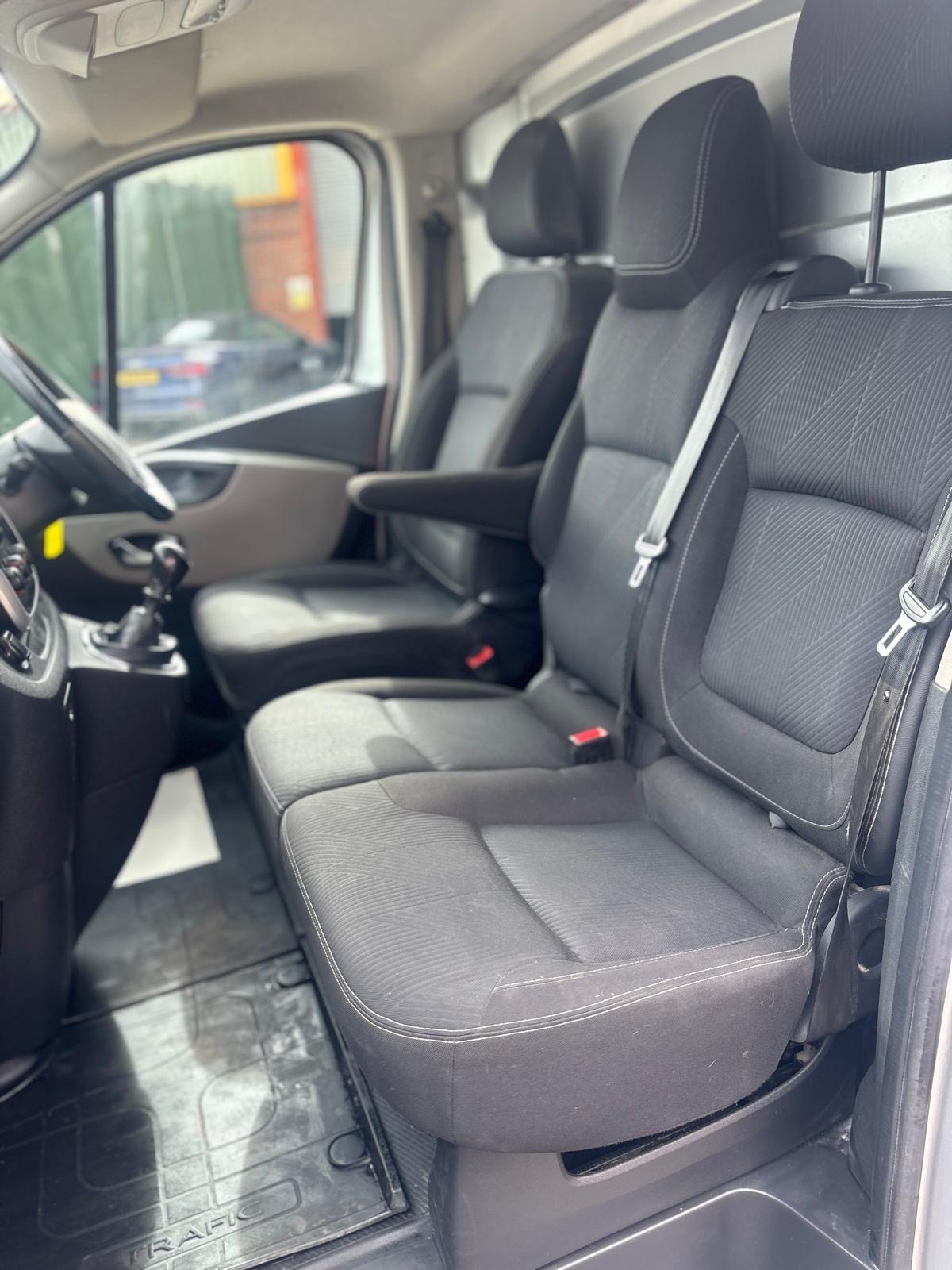 Used Renault Trafic 2018 for sale - 78040519: Photo 15