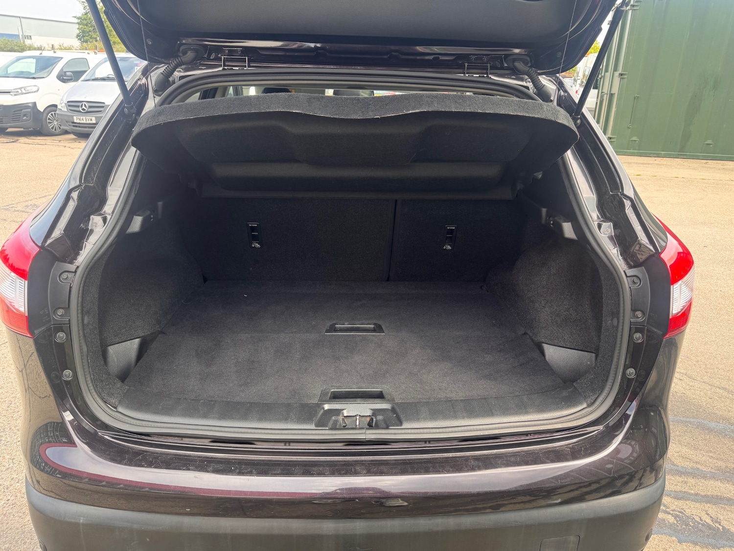 Used Nissan Qashqai 2017 for sale - 76979351: Photo 9