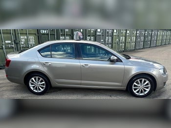 Used Skoda Octavia 2015 for sale - 75735961: Photo