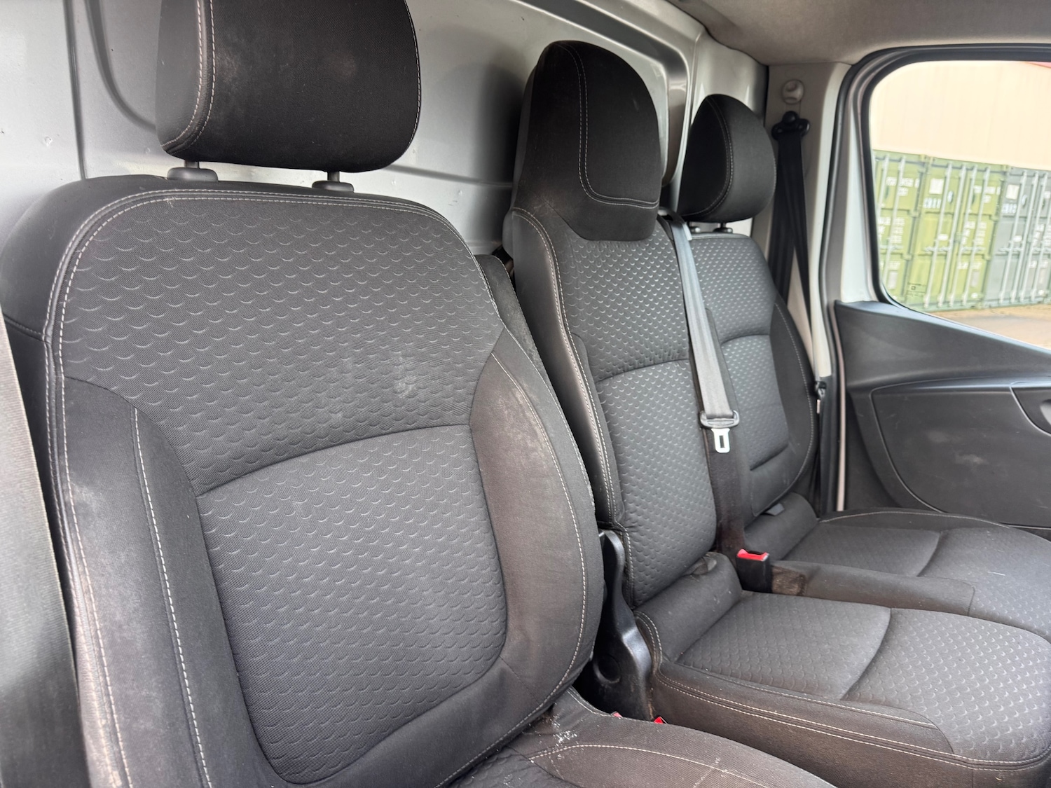 Used Vauxhall Vivaro 2015 for sale - 77354082: Photo 11