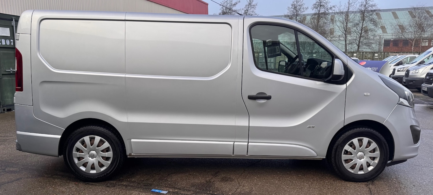 Used Vauxhall Vivaro 2015 for sale - 77354082: Photo 8