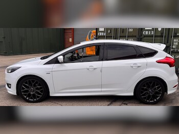 Used Ford Focus 2017 for sale - 75289355: Photo