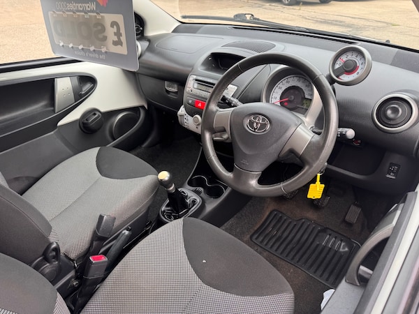Used Toyota AYGO 2013 for sale - 76243945: Photo 11