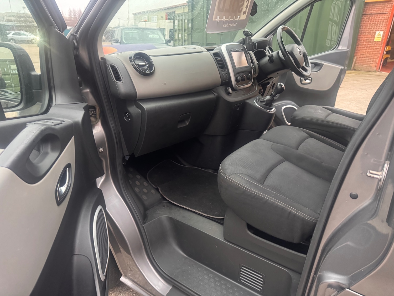 Used Renault Trafic 2015 for sale - 77431461: Photo 15