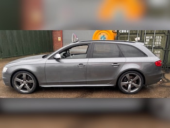 Used Audi A4 2012 for sale - 76170204: Photo 4