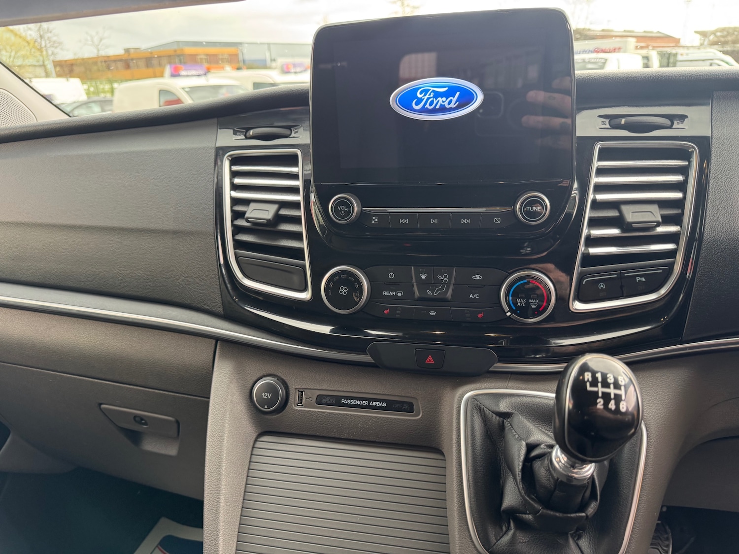 Used Ford Tourneo Custom 2018 for sale - 78123229: Photo 12