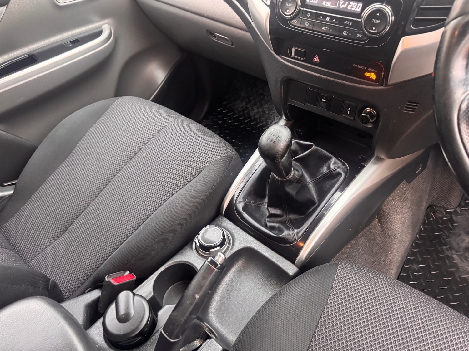 Used Mitsubishi L200 2017 for sale - 76418598: Photo 16