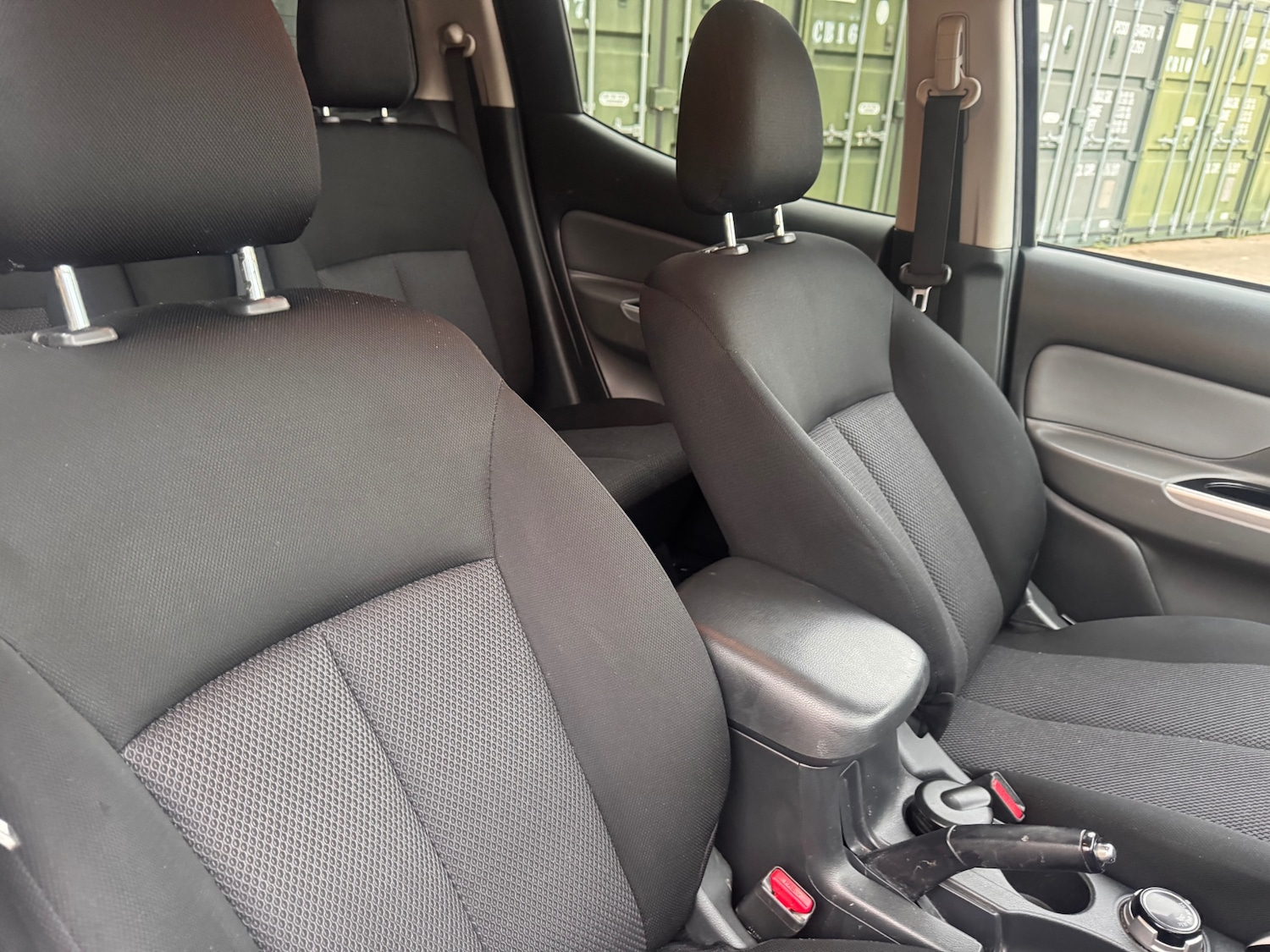 Used Mitsubishi L200 2017 for sale - 76418598: Photo 18